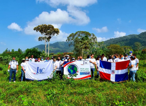 Servidores de la JAC promueven conservación del medioambiente con jornada de reforestación