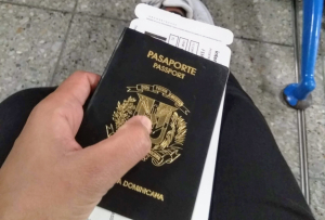 Pasaporte da plazo; extiende un año vigencia renovación de las libretas